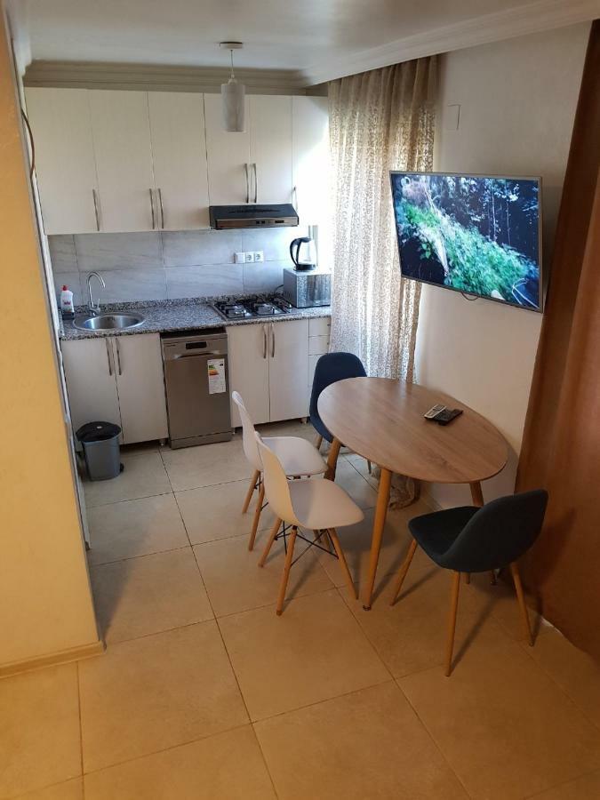 Appartamento Rustaveli 10/101 Batumi Esterno foto